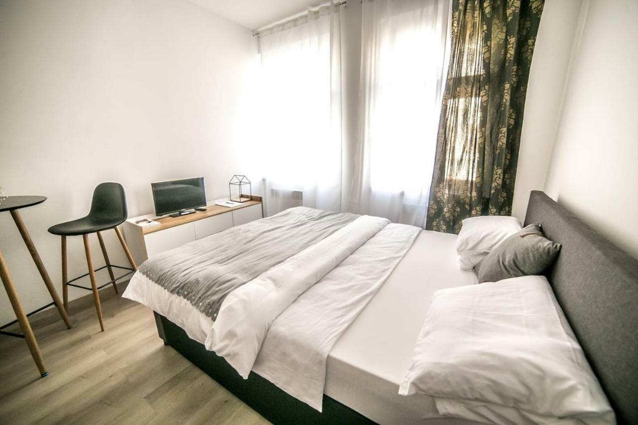 Friendly In Apartment Prag